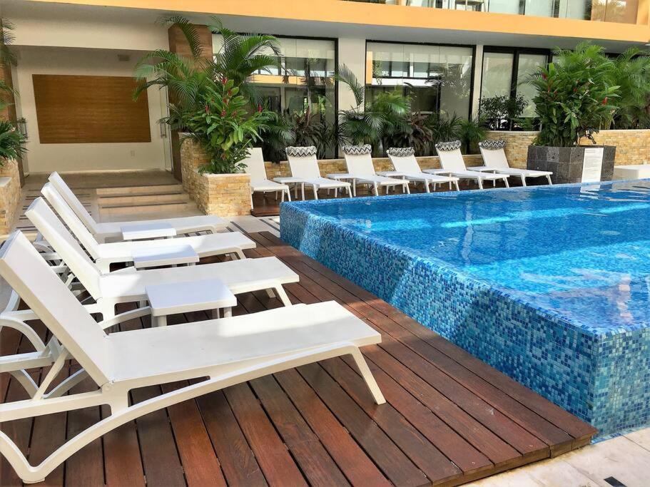 Your Exclusive Studio In The City - Top Amenities & Services For Free!! Playa del Carmen Bagian luar foto